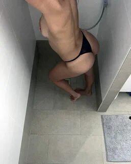 Alexandra Ianculescu Nude LEAKED Photos.