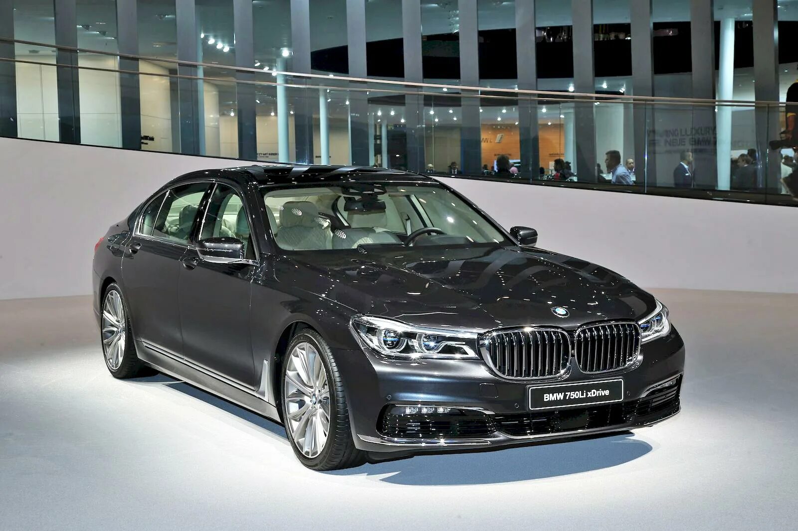 7 й. БМВ j7. BMW 7 Series 2022. BMW 7 6 поколение.