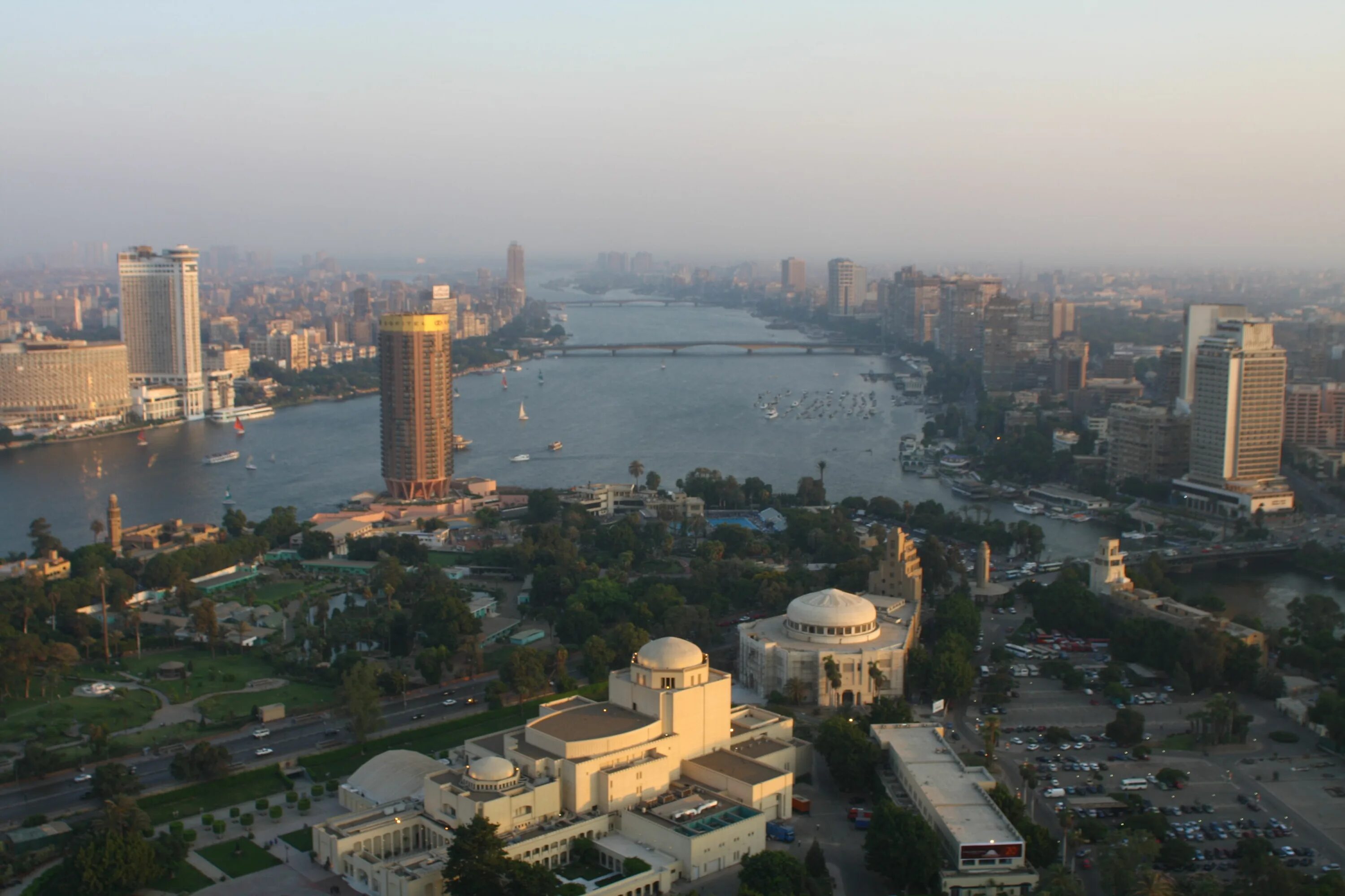 Северный каир. Египет Миср город. Каир в августе. Мост 6 октября Каир. Залив в Каире.