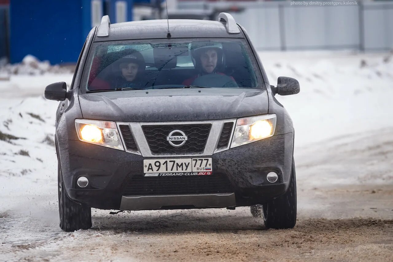 ниссан террано 3. террано 3 лампы. ниссан террано 2015 с фарами. лампа ближнего света ниссан террано 2017. задние габариты ниссан террано.