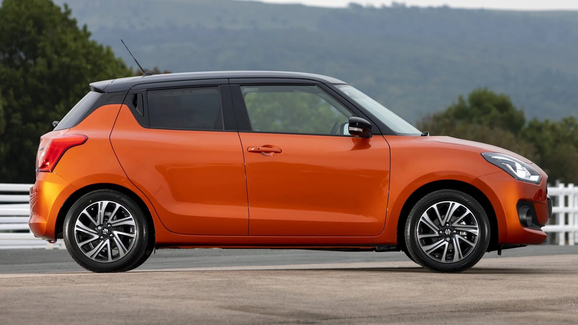 Сузуки Свифт 2021. Suzuki Swift Hybrid 2021. Новый Сузуки Свифт 2021. Suzuki Swift 1.2 Dualjet. Suzuki hybrid