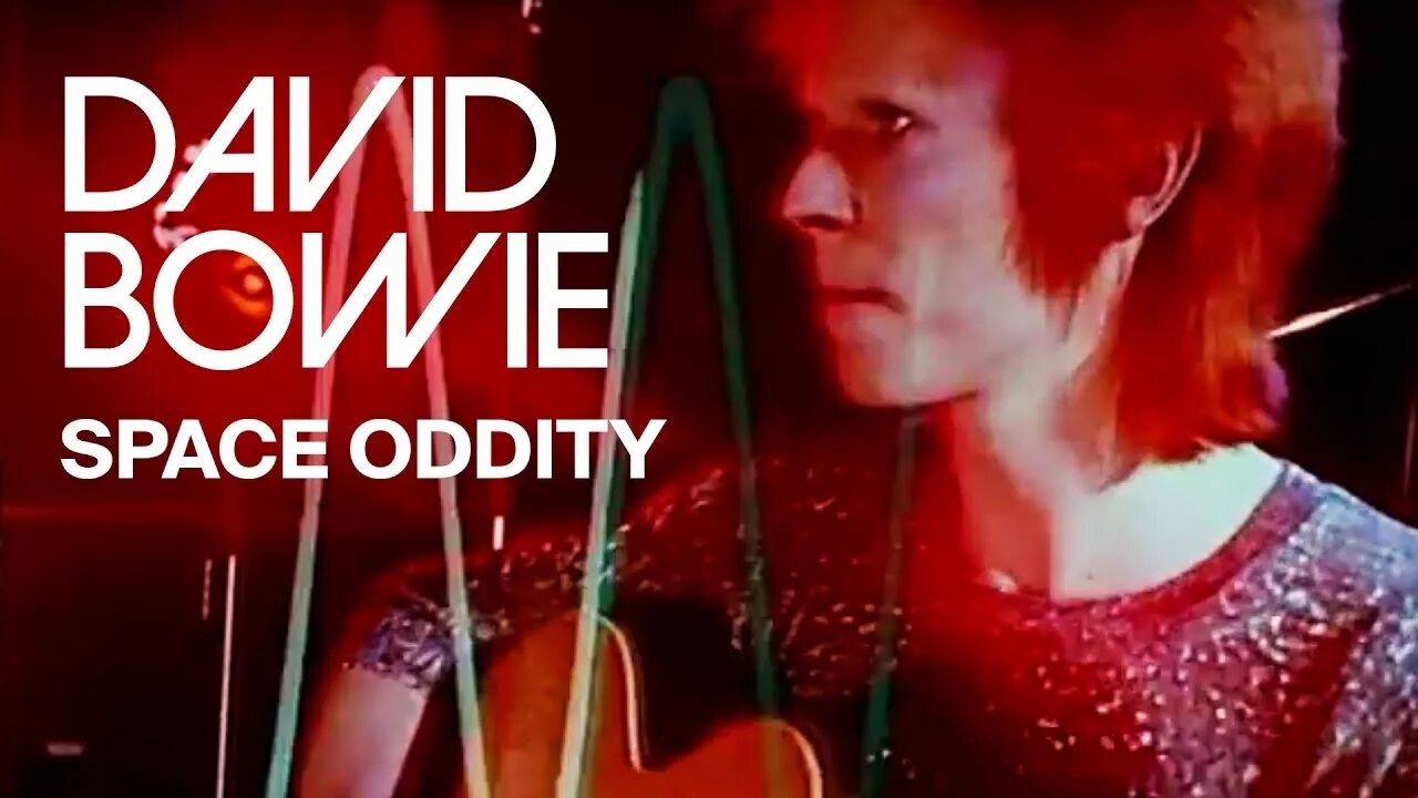 David bowie space. Дэвид Боуи Спейс одити. David Bowie 1969. David Bowie Space Oddity 1969. Дэвид Боуи Спэйс Оддити.