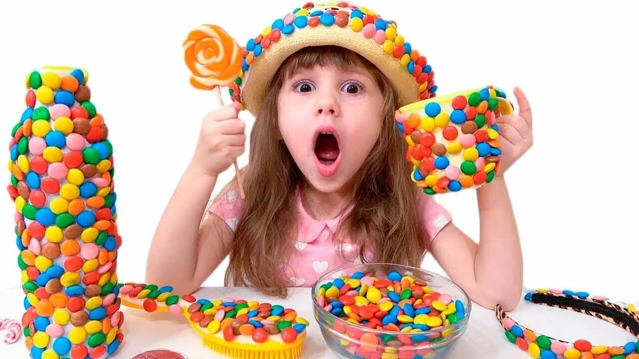 Eva bravo play мама. Eva bravo вредные сладости. Eva bravo play. Ева браво play. Канал ева браво.