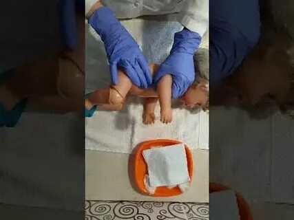 Клизмы настоящих детей видео