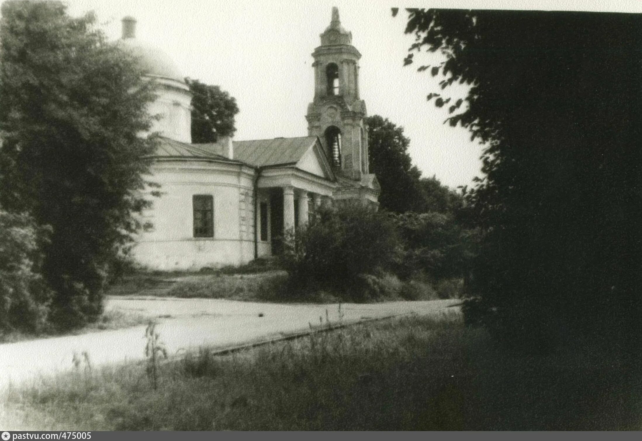 Церковь успения с полонища. Церковь успения пресвятой богородицы с полонища псков. успения с пароменья псков. церковь успения пресвятой богородицы с полонища год.