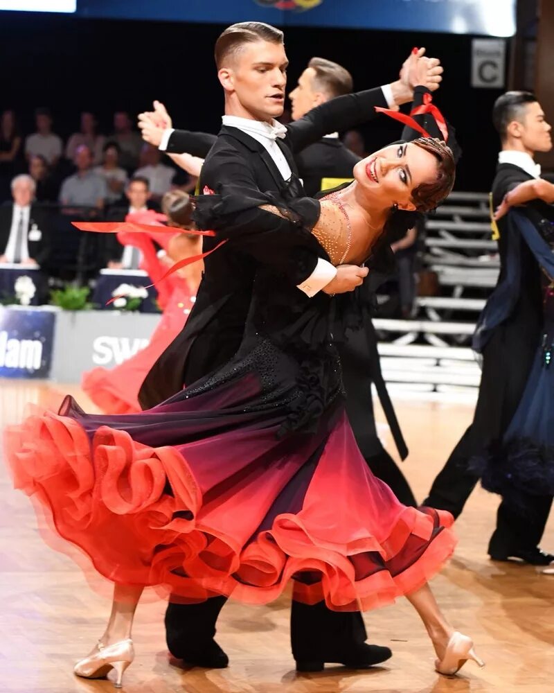 танцы отрадное. филипчук софия танцор. екатерина йовик бальные танцы. дансфайл бальные танцы. бально спортивные танцы южно-сахалинск 2022.