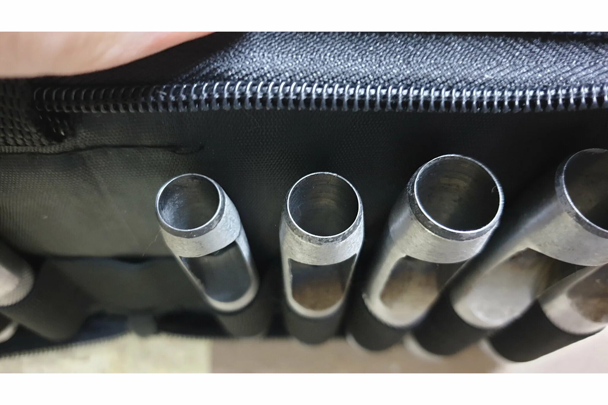 набор пробойников для кожи 3-25 мм 15шт. набор пробойников "мастер" 22949-н9 (зубр). набор пробойников зубр для кожи 3-19 мм 12 шт. набор пробойников для кожи зубр. набор пробойников для кожи зубр.