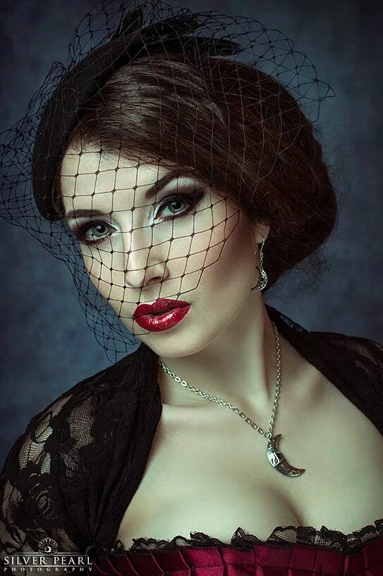Ля модель. Леди модель. la esmeralda модель.