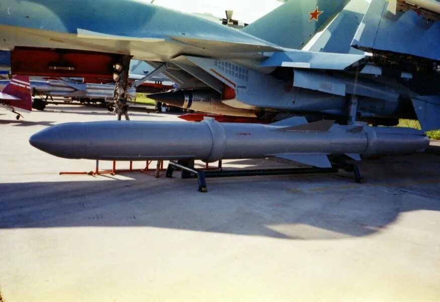 М п 800. П 800 оникс яхонт ракета. 3м55 оникс. п-800 оникс (противокорабельная ракета). п-800 «оникс»  «яхонт».