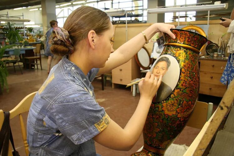 Работа семенов нижегородской. Г. Семёнов город нижегородской области. Работа семенов нижегородской. Золотая хохлома семенов.