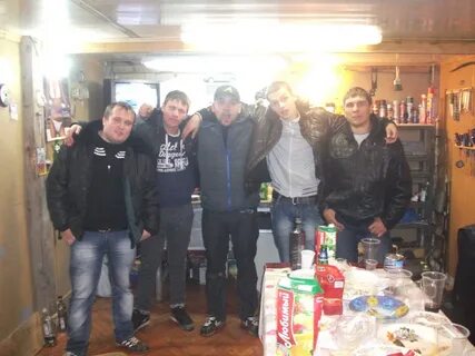 Пацаны в гараже