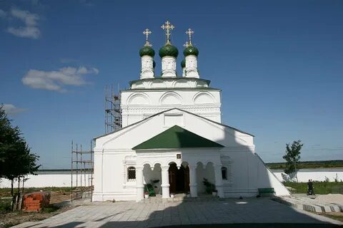 Монастырь без