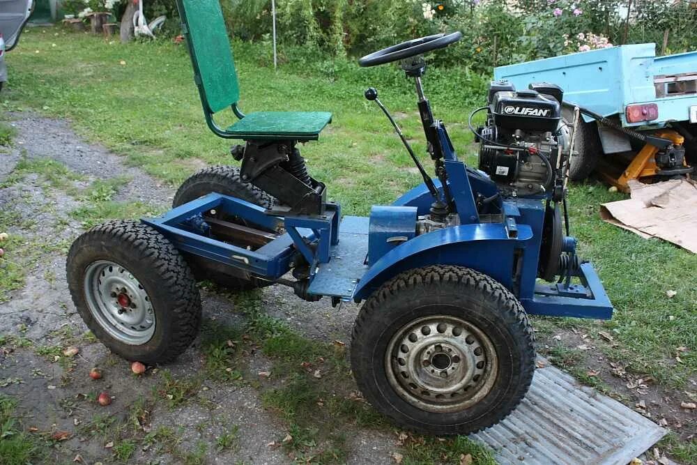 Трактор переломка своими руками. Трактор переломка 4х4 рулевое. Мини трактор переломка 4х4 заводской. Трактор переломка своими руками. Минитрактор переломка 4х4 с двигателем ваз.