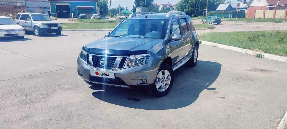 Nissan terrano 2015 серебристый at. Ниссан террано комплектации. Дром ниссан террано. Ниссан террано серый. Дром ниссан террано.
