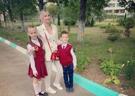 Юля сестра пальто