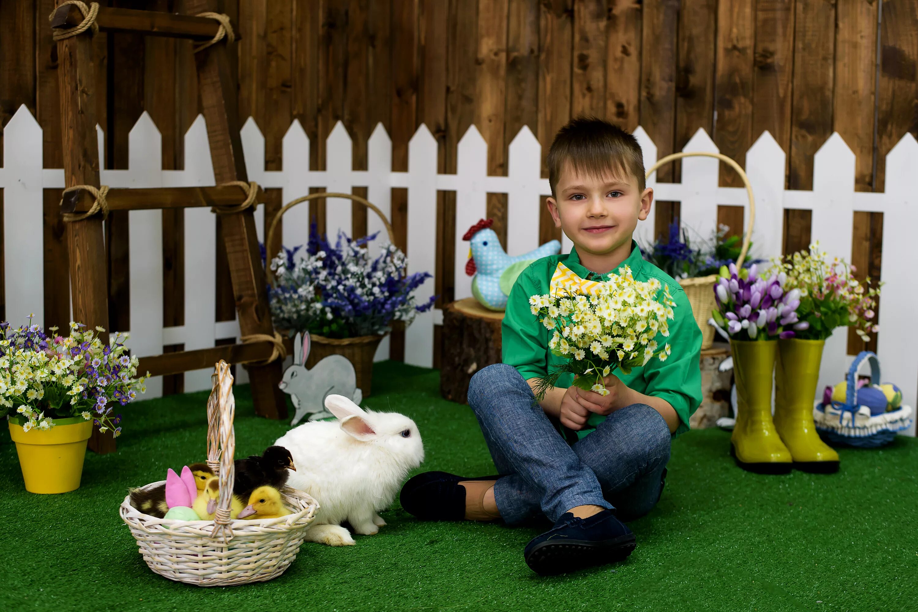 Пасхальная фотосессия для детей. Фотозона на Пасху. Пасхальная фотосессия с кроликом. Фотосессия с кроликами детская.