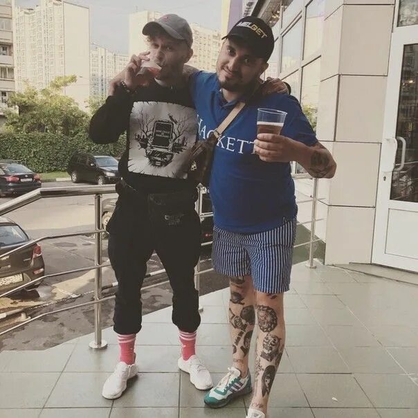 Какое образование у паши техника