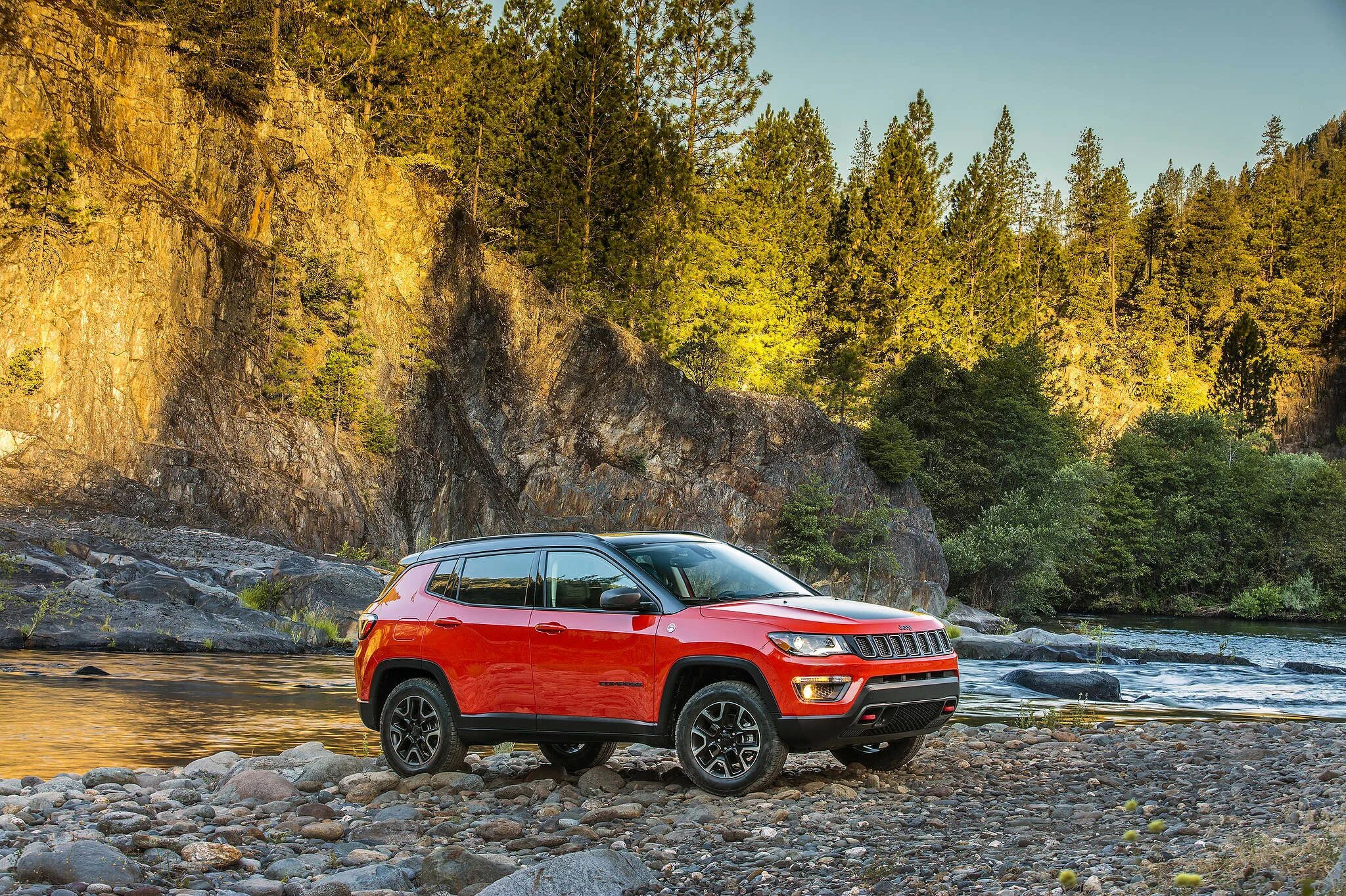 Кроссовер jeep cherokee. Jeep compass limited 2017. Jeep с узкими фарами. Внедорожник suv. Джип кроссовер 2015.