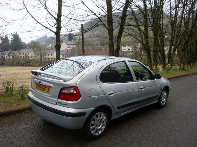 Renault megan 1. Renault megane 1 поколение. Рено меган классик 1999. Renault megane 1. Renault megane 1.