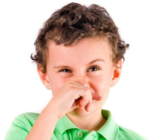 Заложенность носа 9 лет. Насморк у школьника. Ринорея у детей. Детских запах. От постоянного насморка для детей.