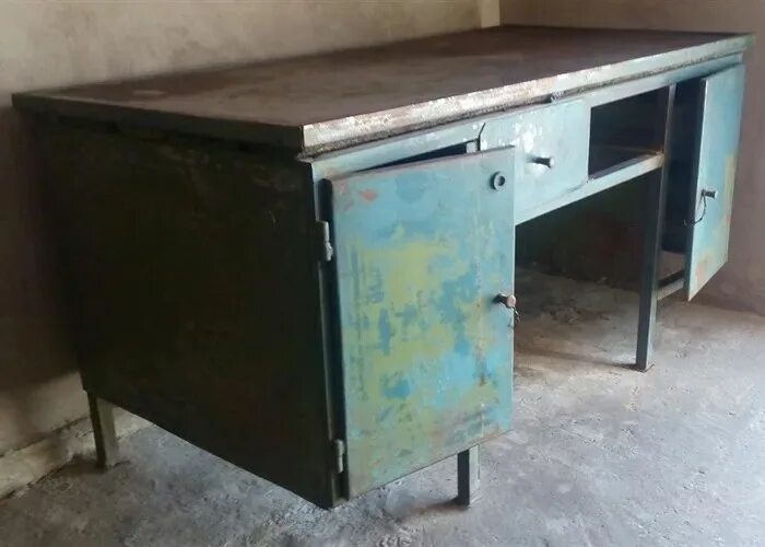 Слесарный верстак сд-3701-04. Верстак в гараж. Слесарный верстак с экраном и тисками вст-н 15/40-пс950-э6. Стол металлический ( верстак с тумбой металл завод вт-1. Верстак инструментальный птс 74.