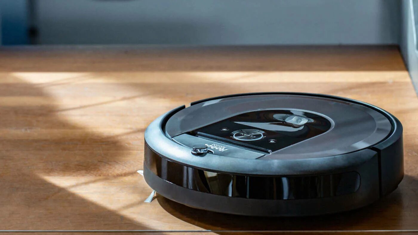 Реклама робота пылесоса. Пылесос IROBOT Roomba 500. Робот пылесос Сяоми 2023. Робот пылесос Айробот Румба первый. Новый робот пылесос Xiaomi 2023.