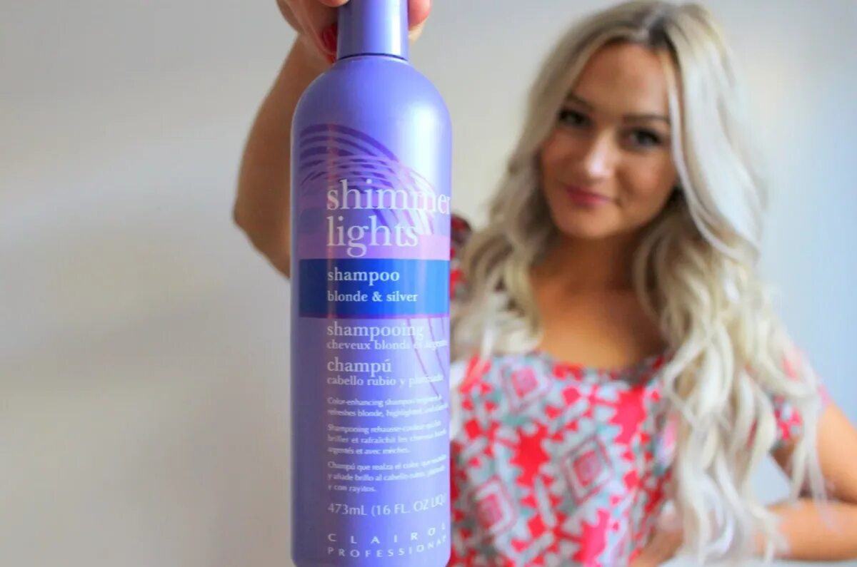 Blonde shampoo. Шампунь для блондинок. Оттеночный шампунь для блондинок. Шампунь для блондинок профессиональный. Шампунь против желтизны для блондинок.