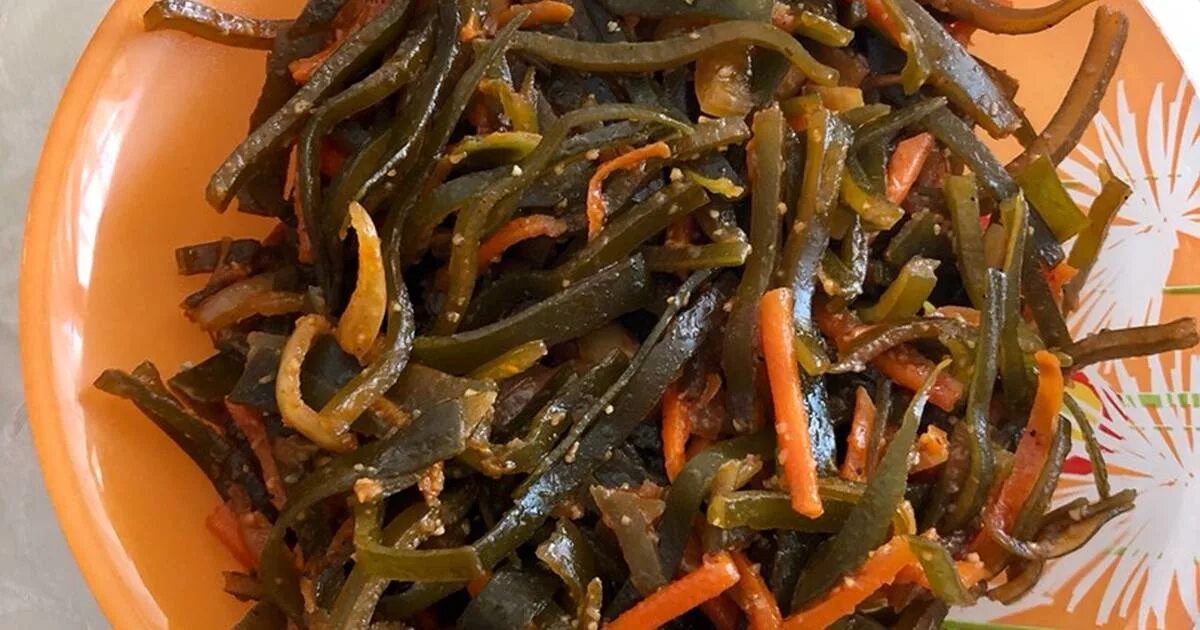 Морская капуста с опятами. Какие блюда можно приготовить из морской капусты. Салат с морской капустой. Какие блюда можно приготовить из морской капусты. Какие блюда можно приготовить из морской капусты.