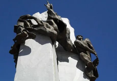 Горе скульптуры