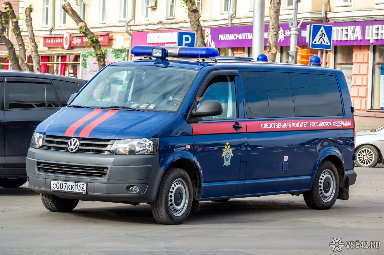 Ск рф машины. Фольксваген транспортер следственный комитет. В р сќ. Номера следственного комитета на авто. Следственный комитет номера машин.