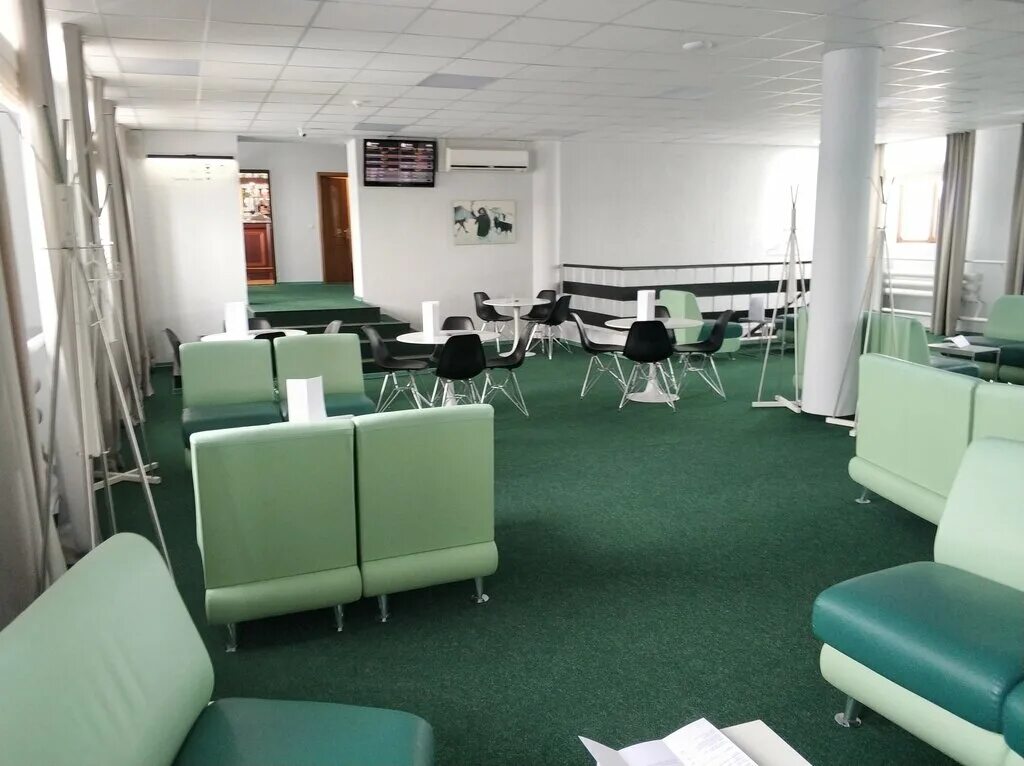 аэропорт города новый уренгой. новый уренгой. аэропорт новый уренгой. аэропорт ягельное новый уренгой. новый аэропорт новый уренгой фото.