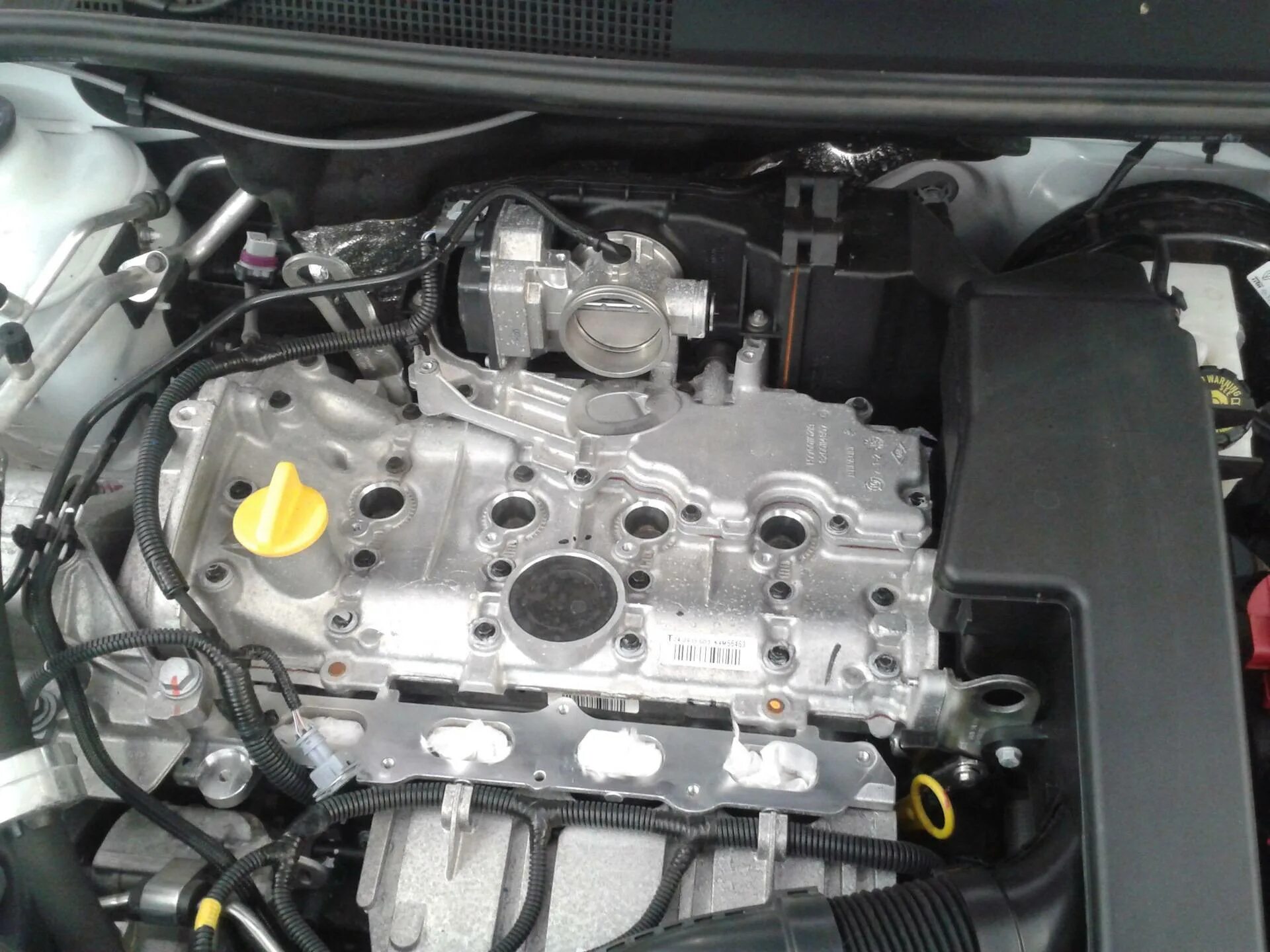 Замена двигателя renault. Renault Logan k4m. Двигатель Рено Меган 1.6 16 клапанов. Двигатель Рено Меган 2 1.6 к4м. Двигатель Renault Megane k4m.