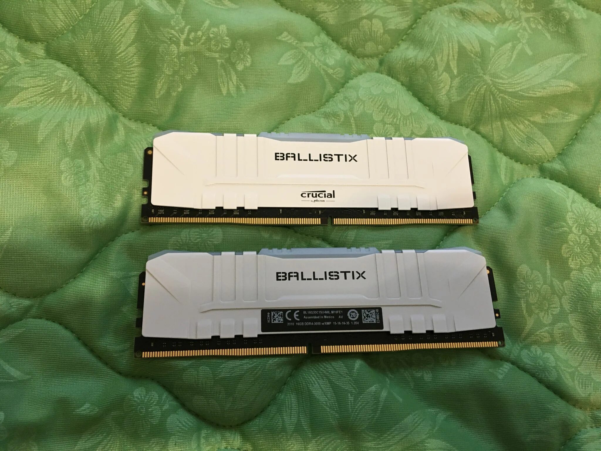 Ballistix ddr4 32gb. Crucial ddr4 32gb (2x16gb). оперативная память crucial ddr4 32gb. crucial ballistix rgb bl2k16g30c15u4rl. ballistix ddr4 4gb.