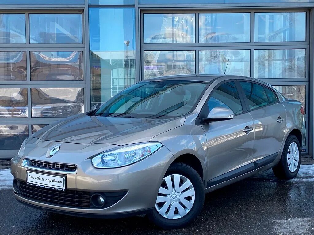 Рено флюенс 2012 фото. Renault fluence 2012. Флюенс 2012 г. Рено флюенс 2013 1. Рено флюенс 2012.