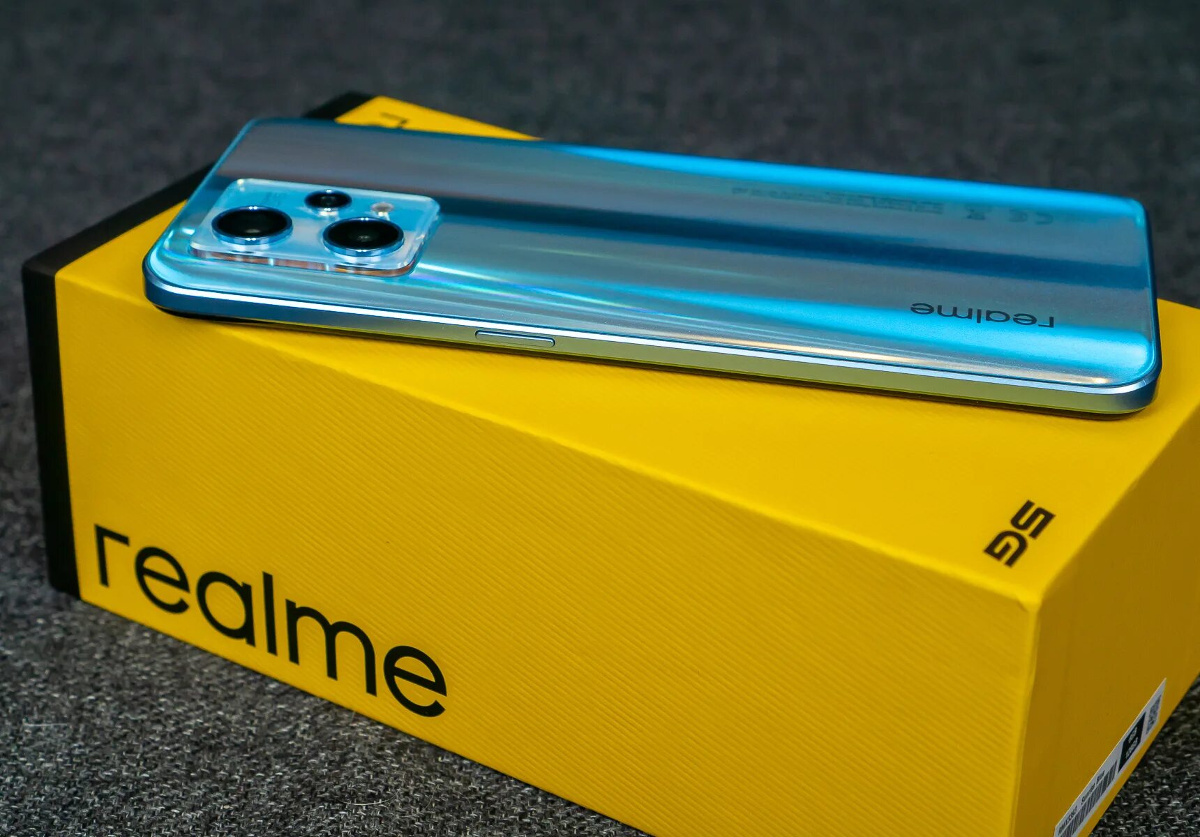 Цена самого дорогого самсунга. Samsung самый дорогой. Realme 9. Realme 9 Pro. Смартфон дороже айфона.