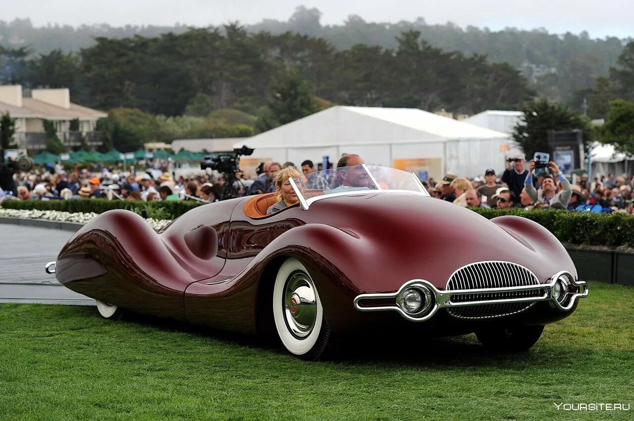 Необыкновенная машина. Бьюик стримлайнер 1948. Buick Streamliner. Car Buick Streamliner. Buick Streamliner модель.