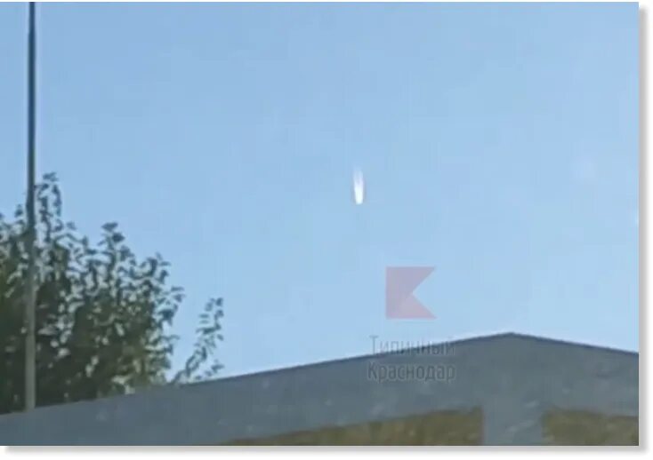 ночной краснодар с высоты птичьего полета. краснодар что летает. самолеты над краснодаром. краснодар что летает. краснодар что летает.