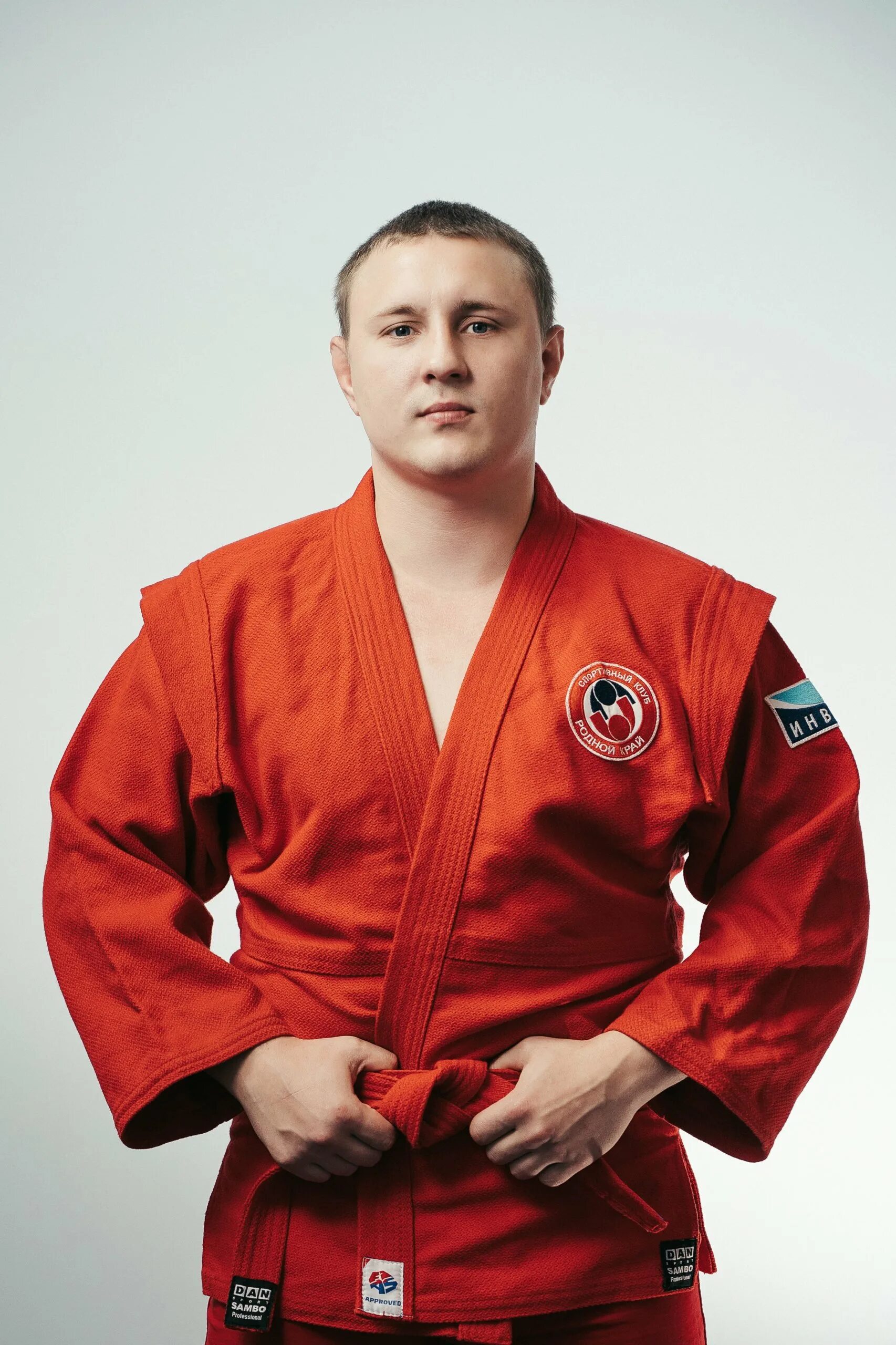 Школа мастер самбо город артем. Школа мастеров самбо и дзюдо. Бийск в контакте павел теренин. Мастера самбо. Самбо это в географии.