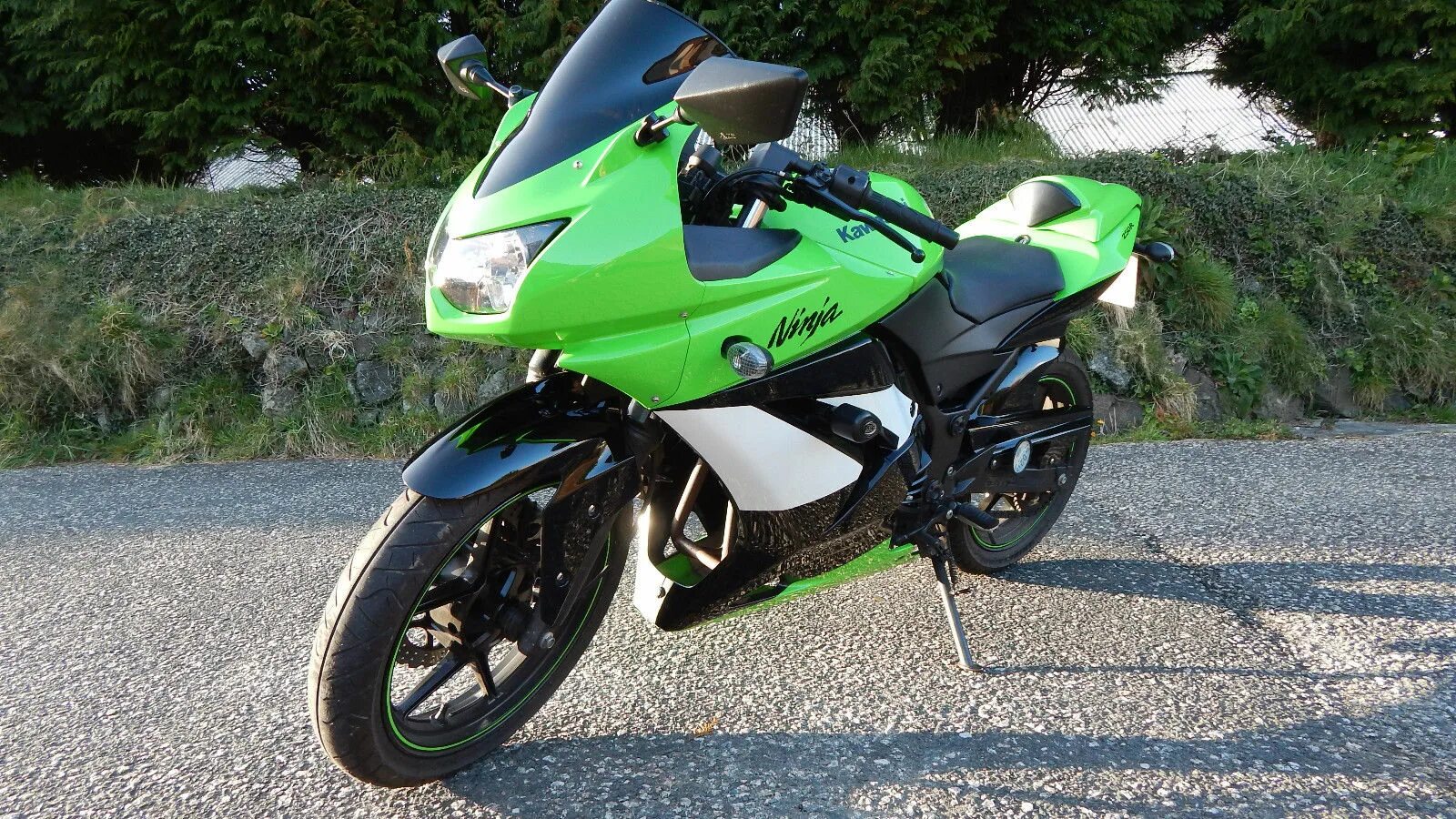 Kawasaki er-6f (ninja 650r). Kawasaki er6f 2015. Kawasaki 2009 года. Кавасаки zx10r евпатория. Кавасаки ниндзя 250.