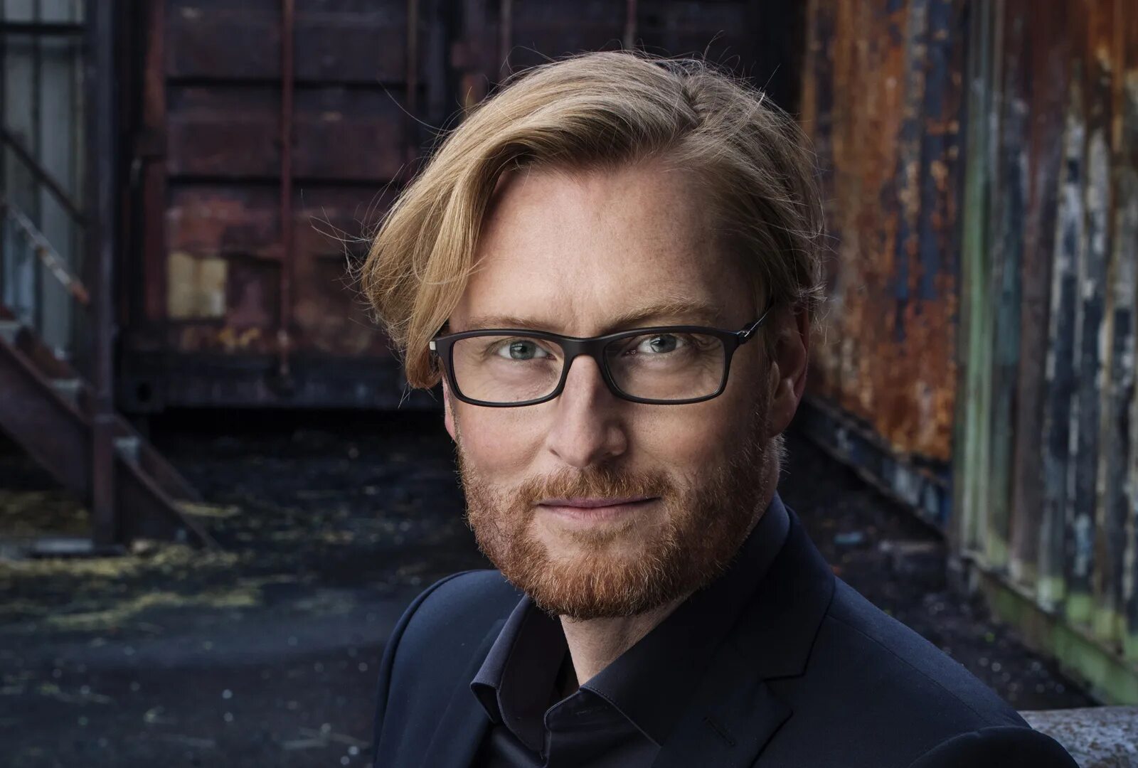 Андерса расмуссена. Андерс де ла мотт. Андерс де ла мотт. Андерс де ла мотте. Андерс де ла мотт.