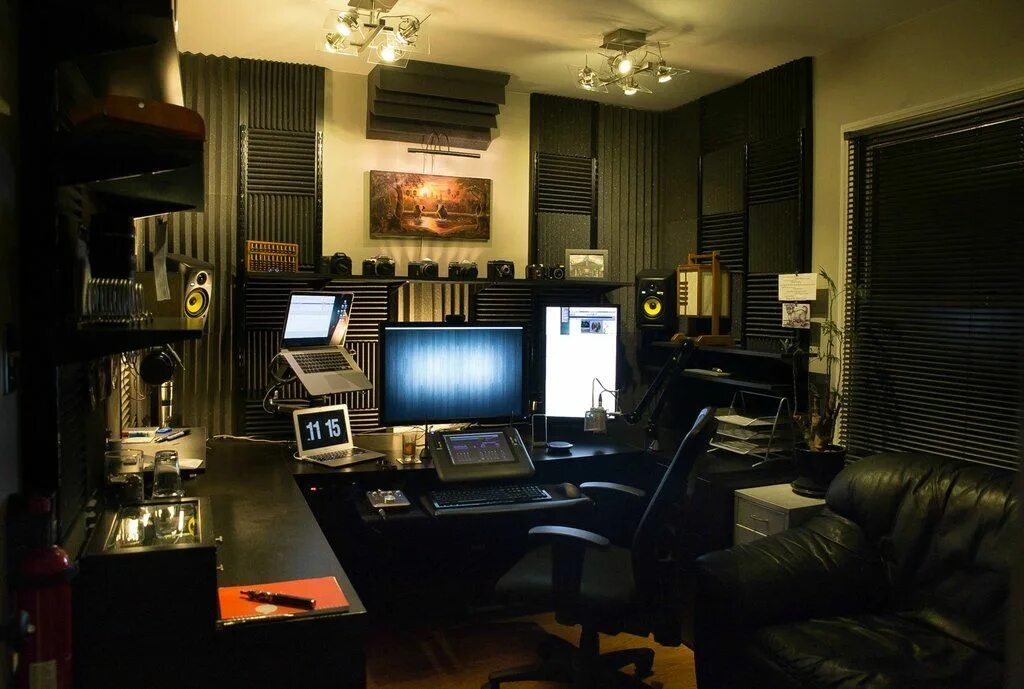 Command studio