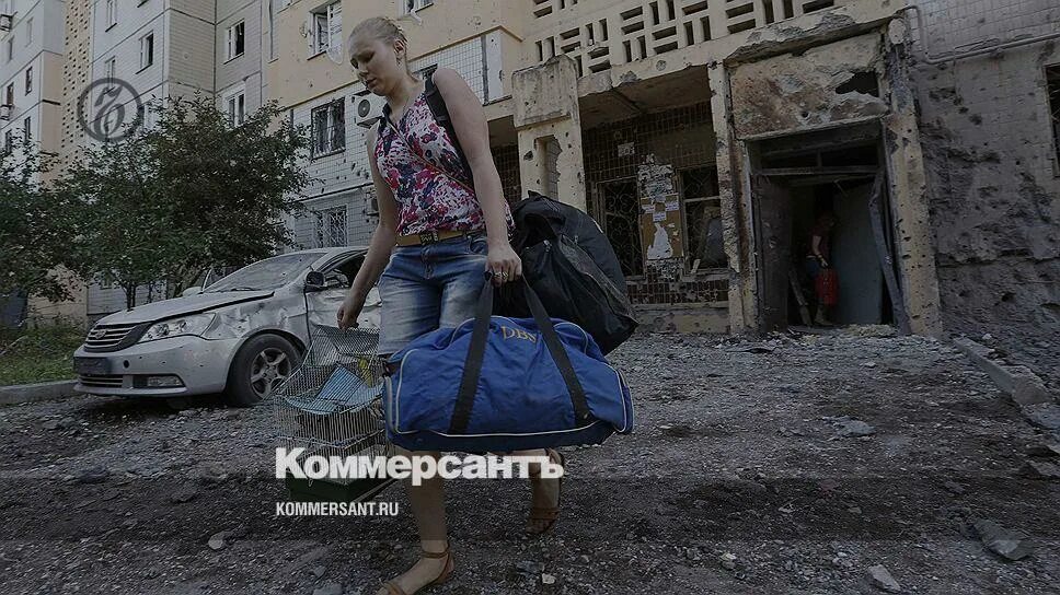 Киев ул крещатик 7/11. Киев грязь и разруха 2020. Майдан 2013. Люди в городах украины. Майдан.
