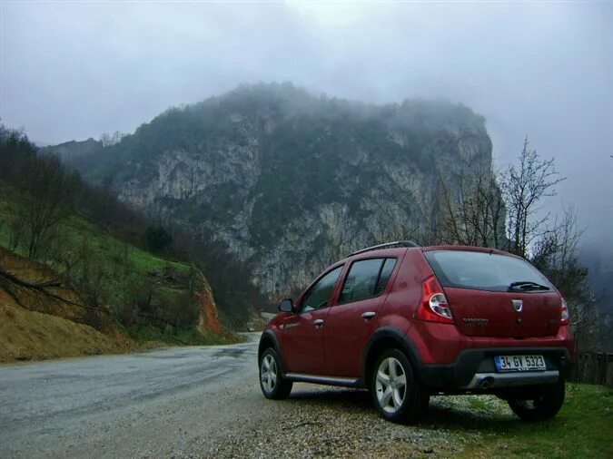 Renault sandero stepway поколения. Сандеро степвей 1. Рено Сандеро степвей 1. Рено Сандеро 1 поколения.