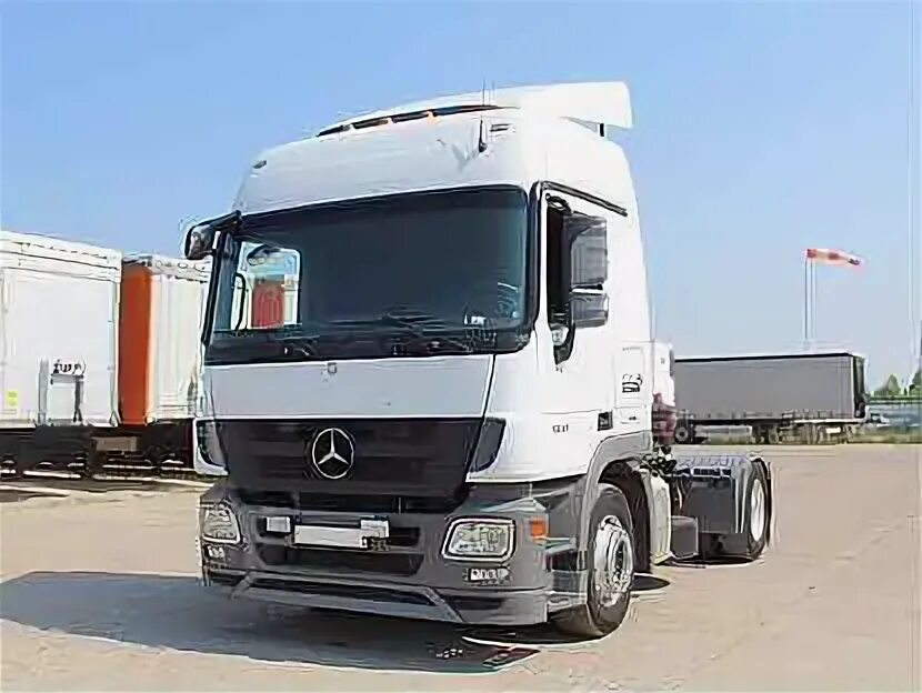 Мерседес аксор 6х4 тягач. Мерседес-бенц актрос 2020. Mercedes-benz actros 1851. Mercedes-benz actros 1840. Мерс ахор 1840 2012 года передехнатили.