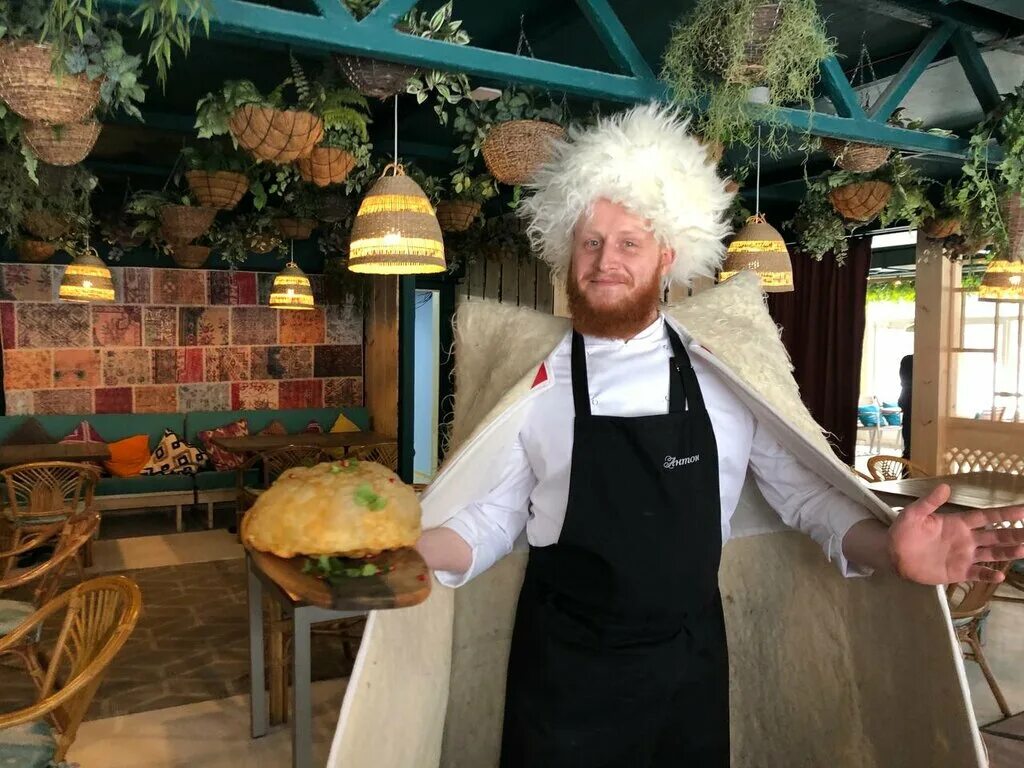 хинкали котэ екатеринбург. хинкали котэ. хинкали котэ екатеринбург парк маяковского. хинкали котэ. парк маяковского екатеринбург кафе.