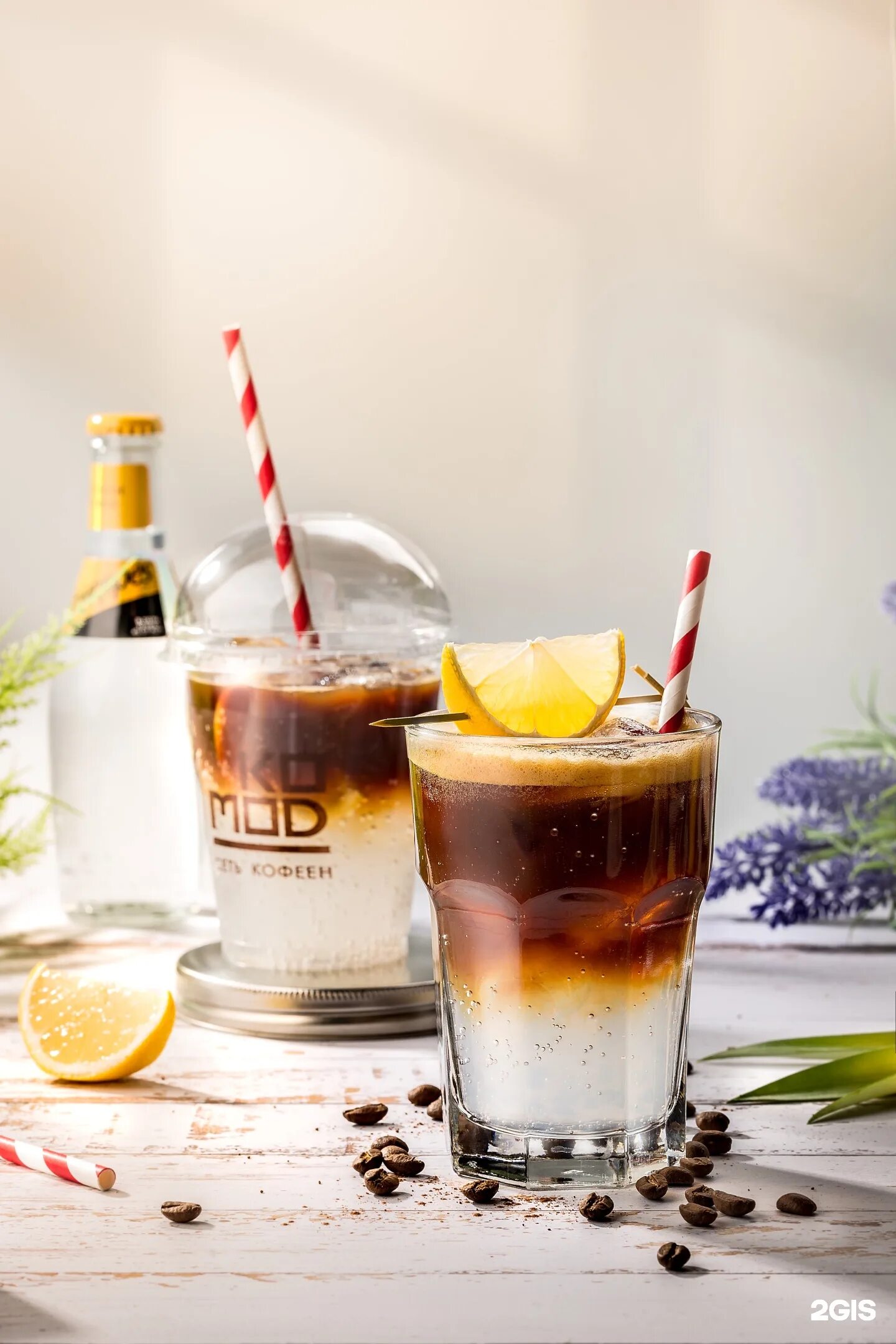 Espresso tonic кофе. Рецепт эспрессо тоника. Айс кофе эспрессо тоник. Экспресс тоник кофе. Эспрессо тоник.