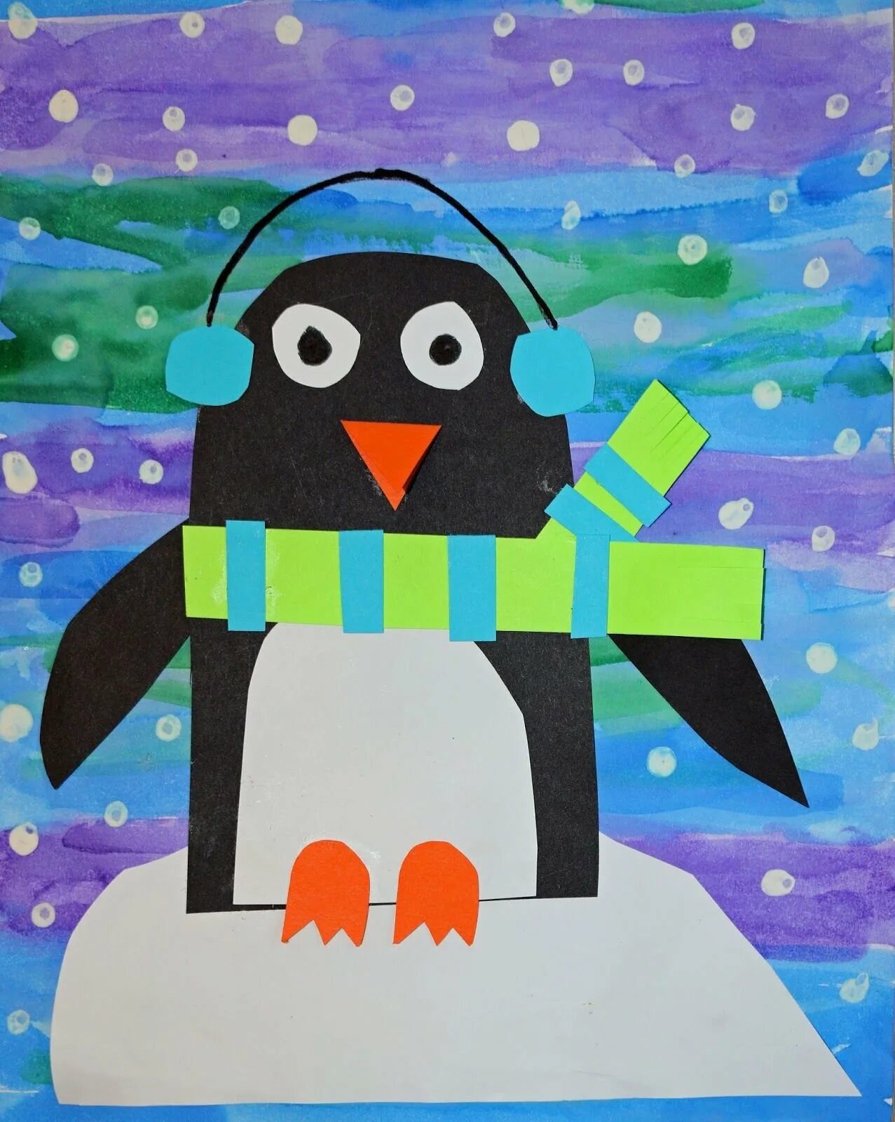 поделка пингвин. пингвинчики аппликация. аппликация пингвин старшая группа. пингвин из цветной бумаги. аппликация пингвин из цветной бумаги.