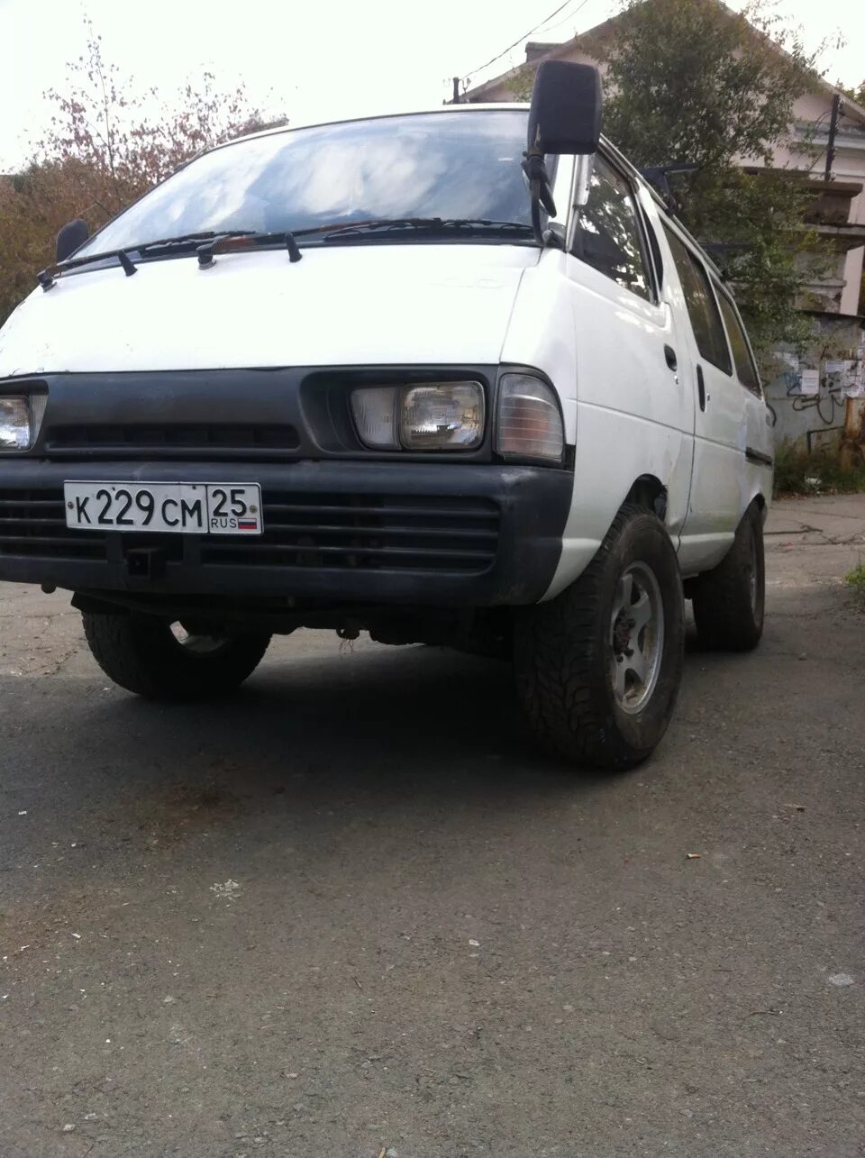 Колеса таун айс. Toyota Town Ace 1993 колеса. Колеса на 16 Таун айс. Toyota Town Ace 31 колеса. Лит айс на 16 колесах.