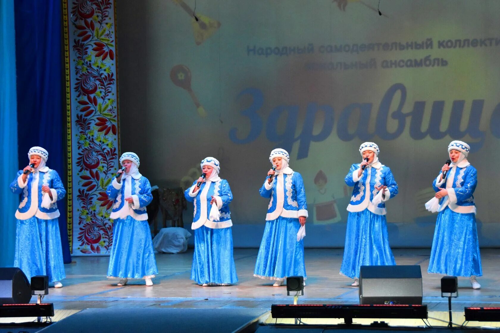Октябрьский. «рождественский фестиваль искусств плакат. Центр художественной гимнастики королева москва. Конкурс зимушка зима. Фестиваль зимушка зима.