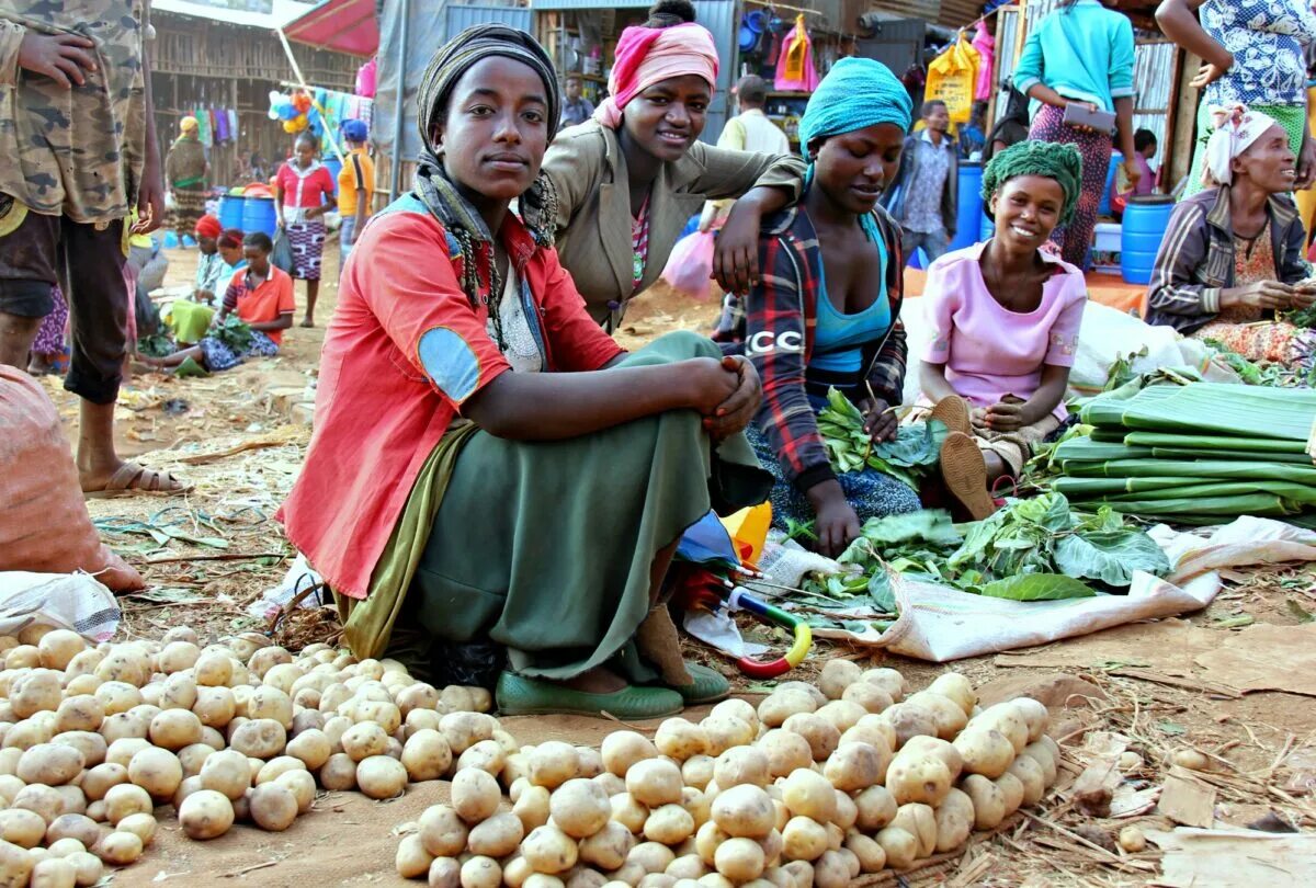 Рынок Меркато Эфиопия. Фрукты Эфиопии. Рынок в Конго. Овощи Африки.